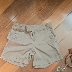 Banana Republic Women's Cargo Shorts - Tan